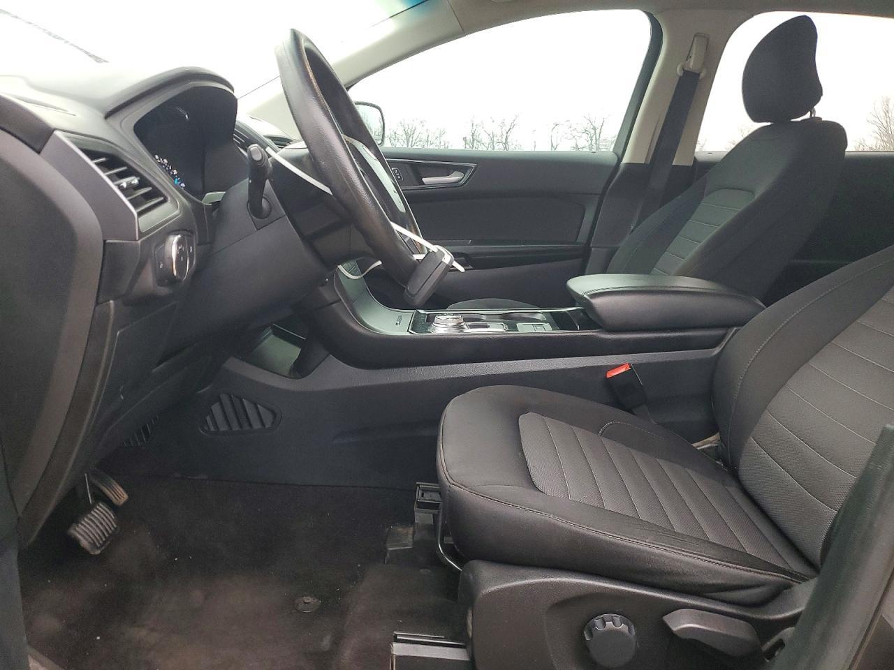 2019 Ford Edge se