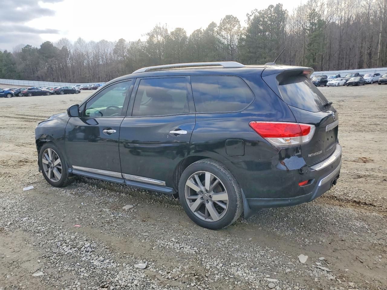 2014 Nissan Pathfinder s