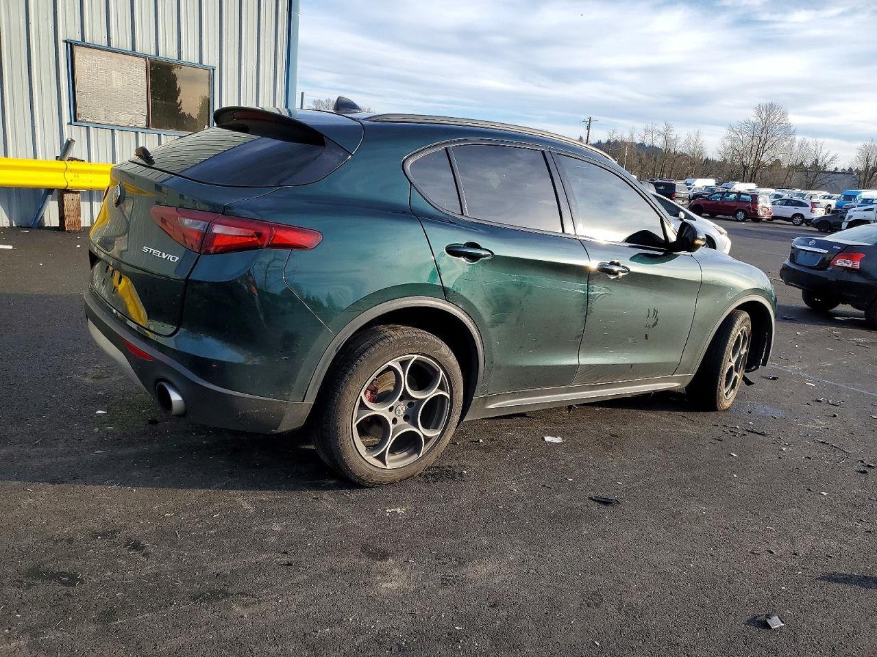2018 Alfa Romeo Stelvio Sport