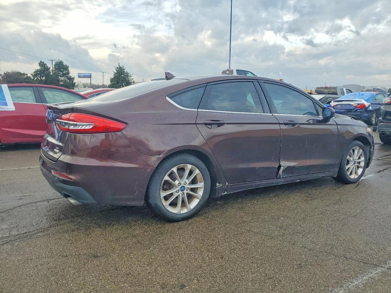 2019 Ford Fusion se