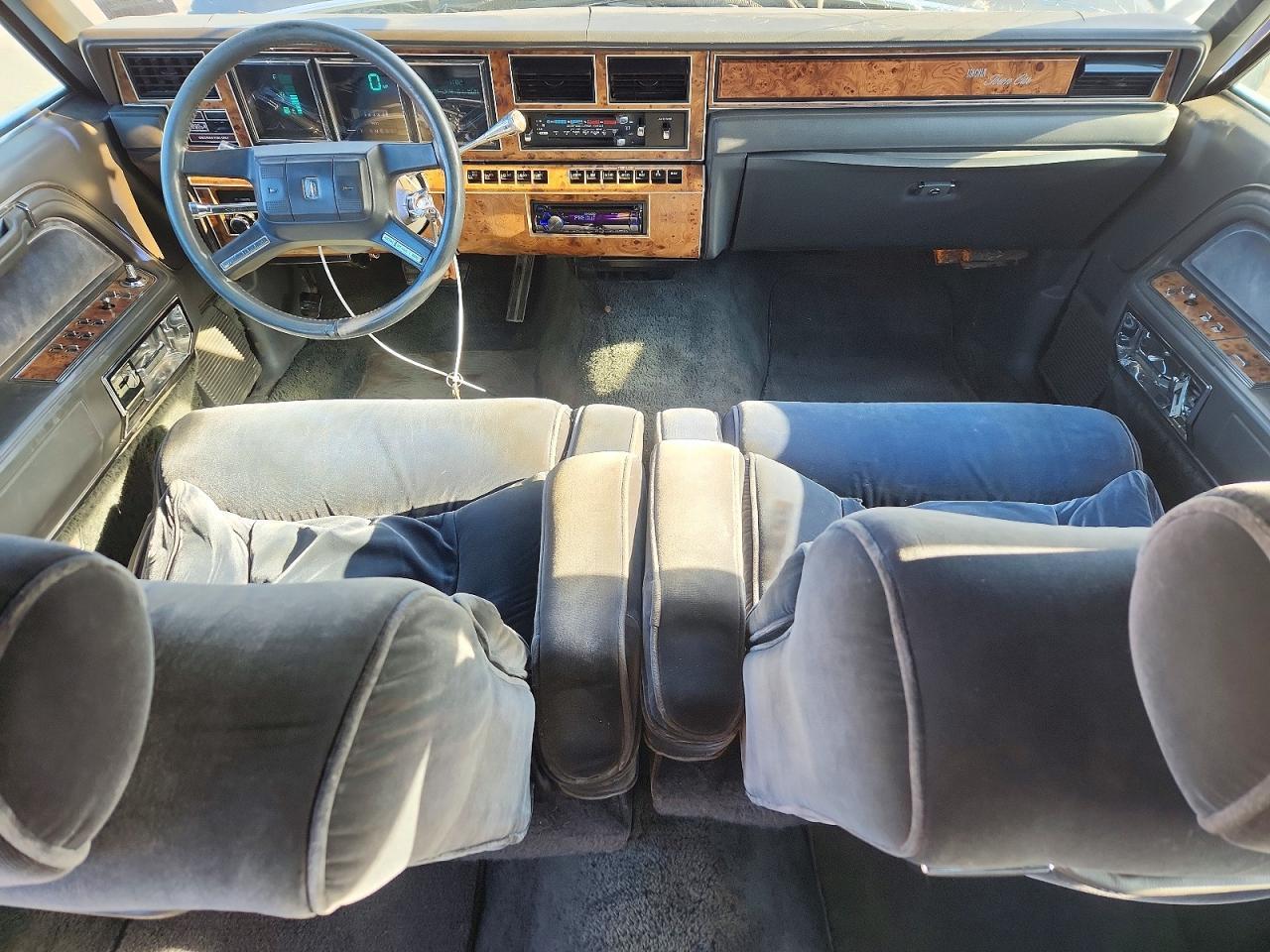 1985 Lincoln Townhouse Town car