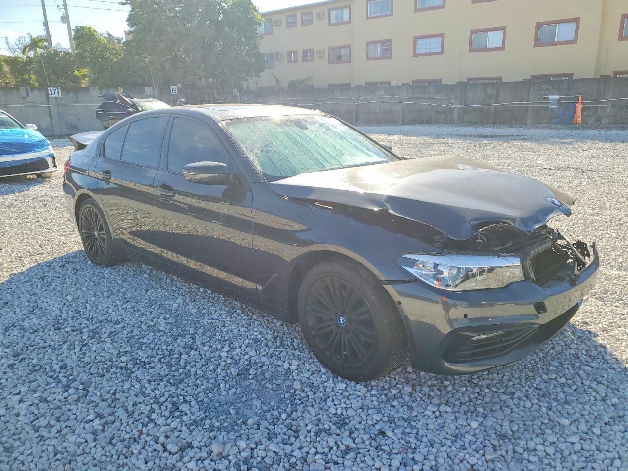 2018 BMW 530e