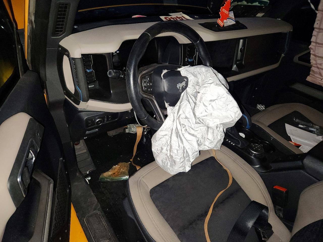 2021 Ford Bronco Base