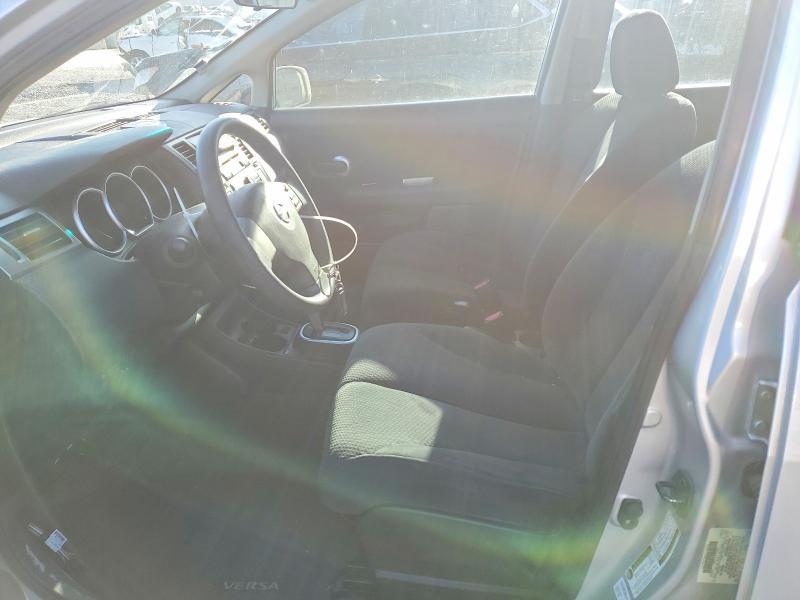2011 Nissan Versa s