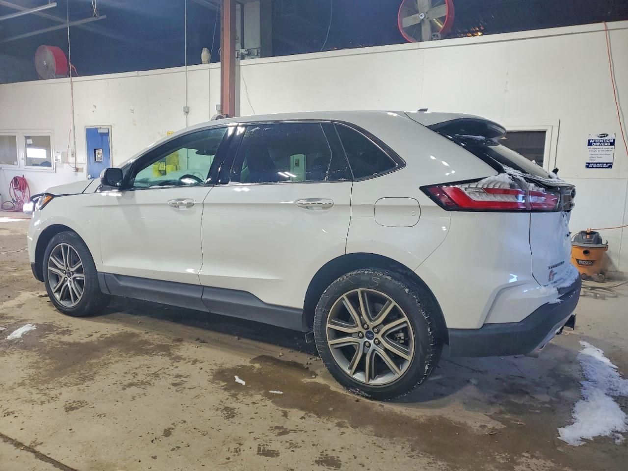 2022 Ford Edge Titanium
