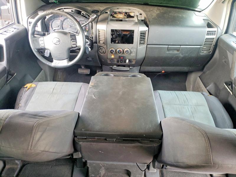 2004 Nissan Titan xe