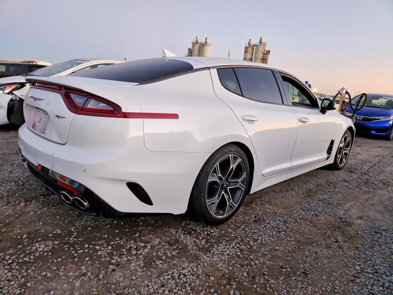 2021 KIA Stinger