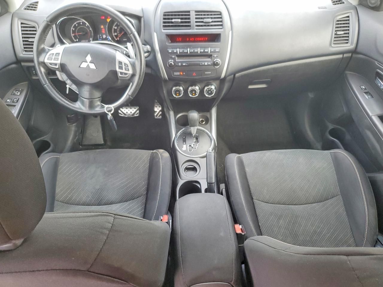 2013 Mitsubishi Outlander Sport le