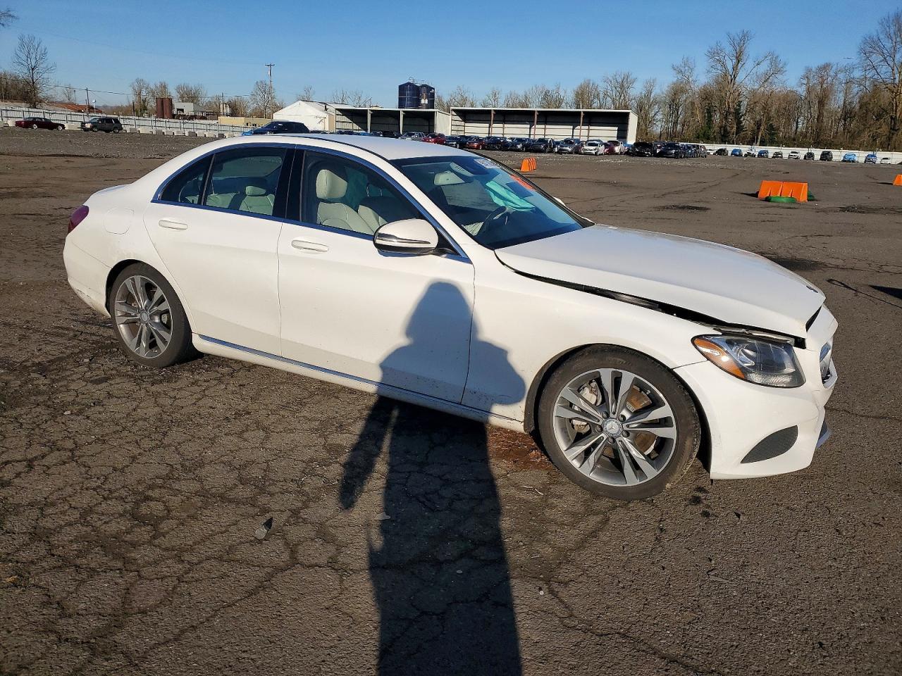 2016 Mercedes-Benz C300