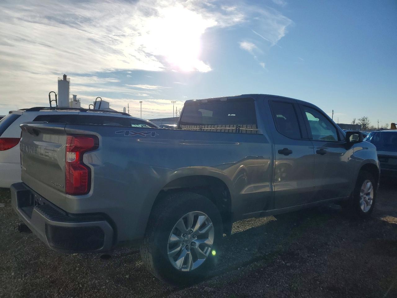 2023 Chevrolet Silverado K1500 Custom
