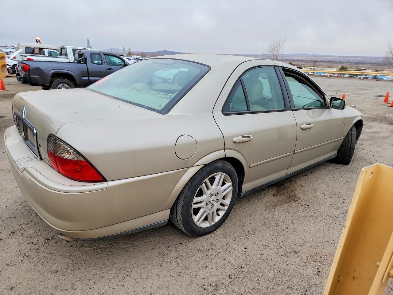2005 Lincoln LS