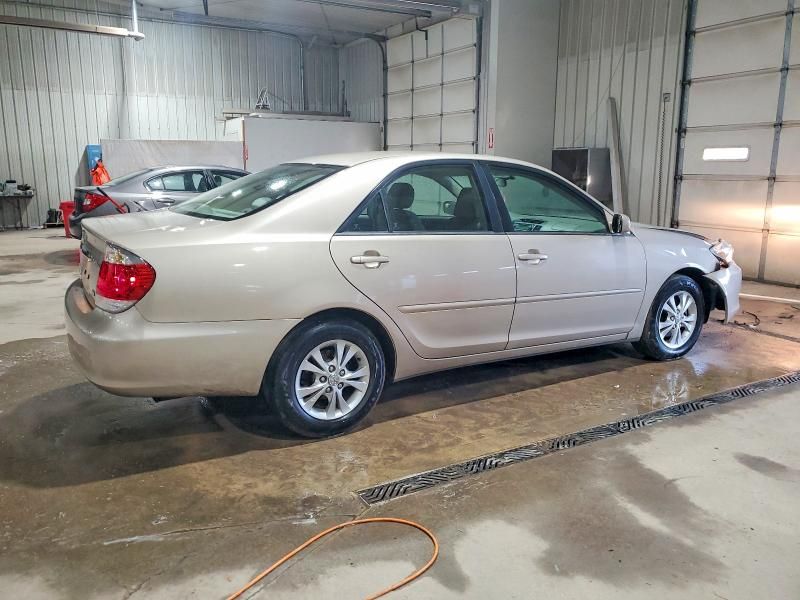 2006 Toyota Camry le
