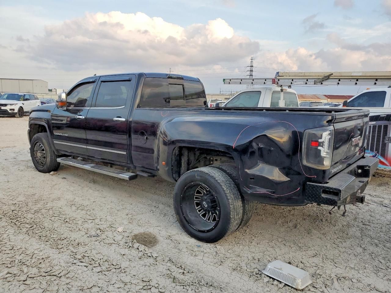 2015 GMC Sierra K3500 Denali