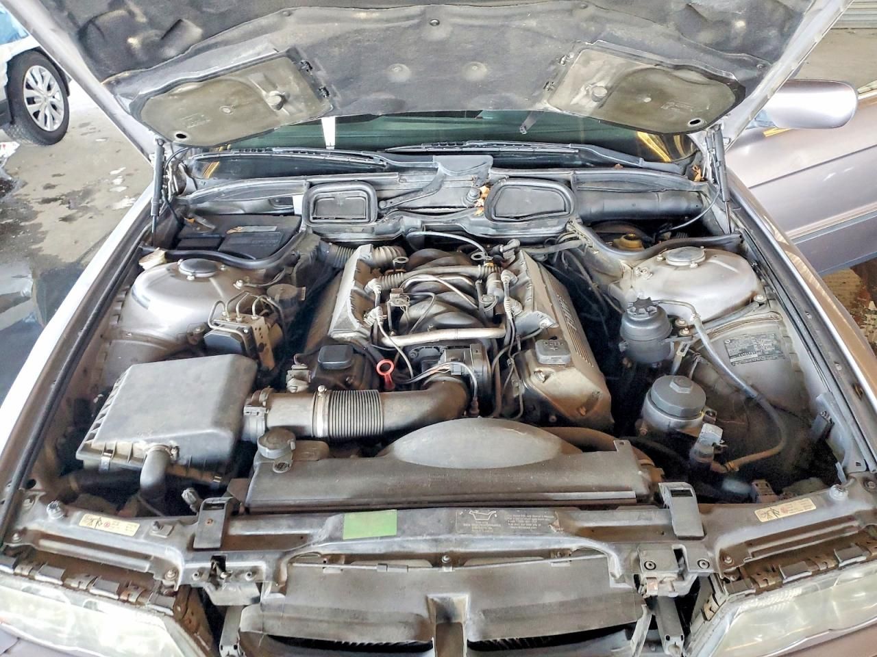 2000 BMW 740 i Automatic