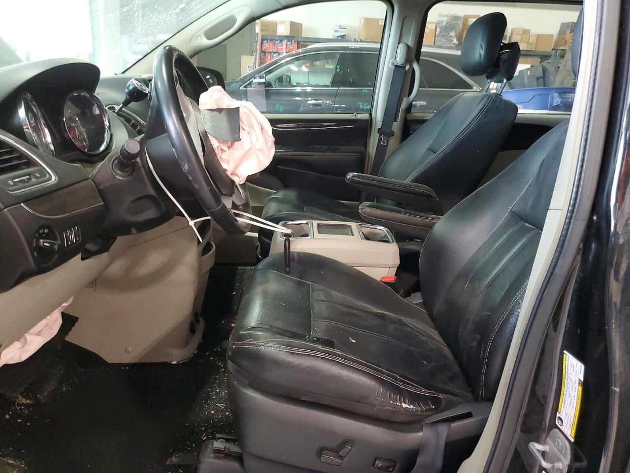 2014 Chrysler Town & Country Touring