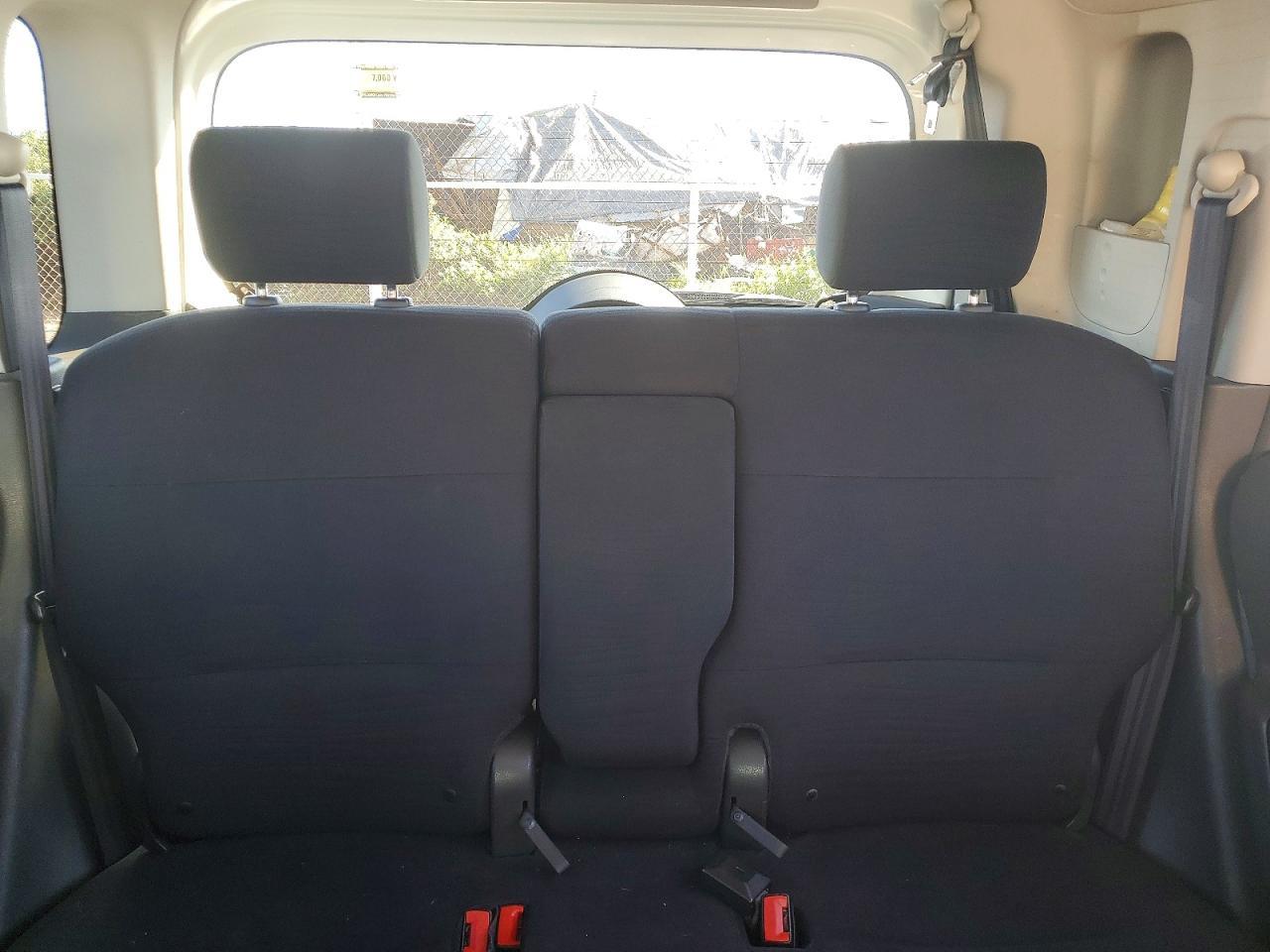 2014 Nissan Cube s