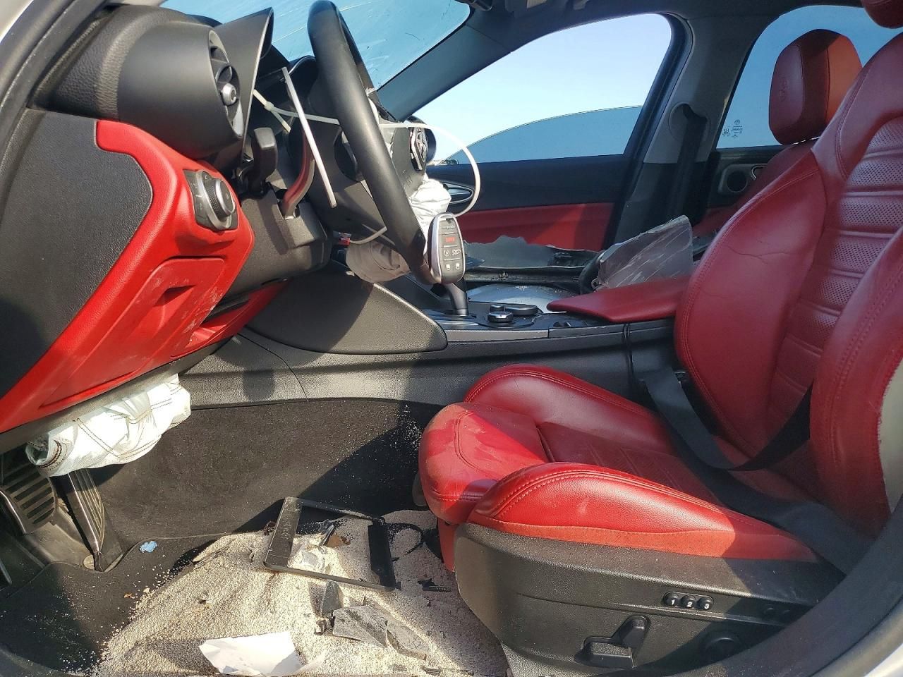 2018 Alfa Romeo Giulia ti Q4