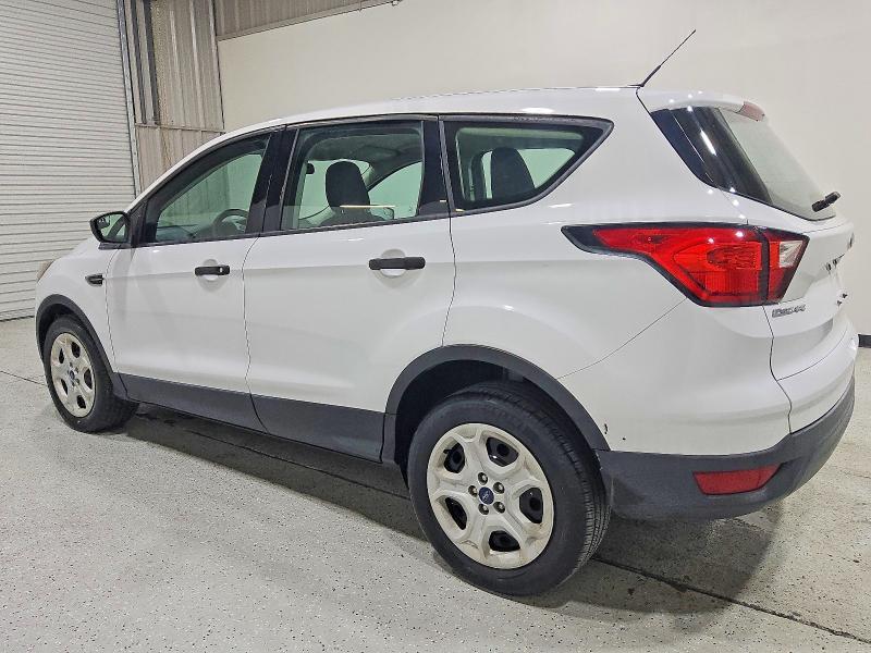 2019 Ford Escape s