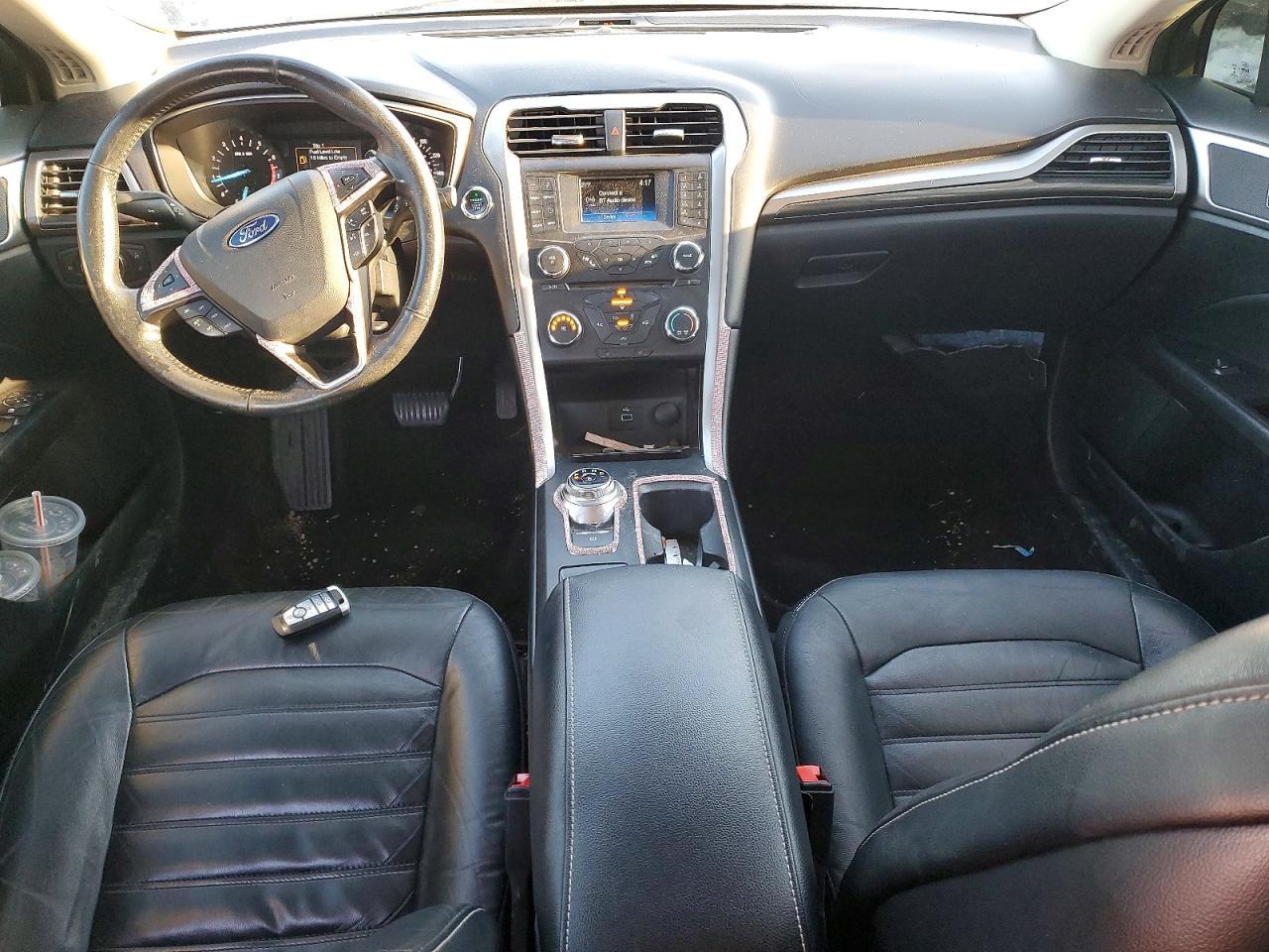 2017 Ford Fusion se