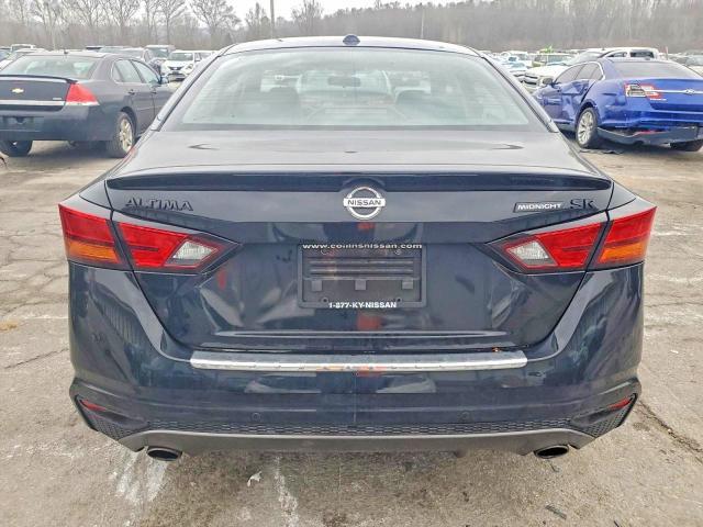 2022 Nissan Altima sr