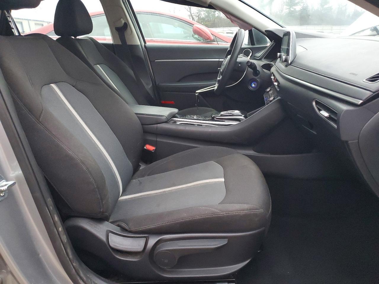 2022 Hyundai Sonata se