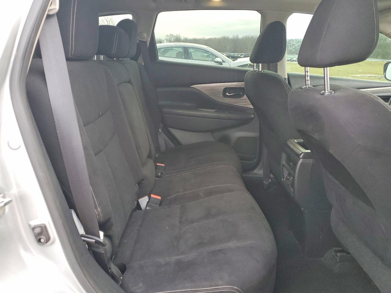 2016 Nissan Murano sv