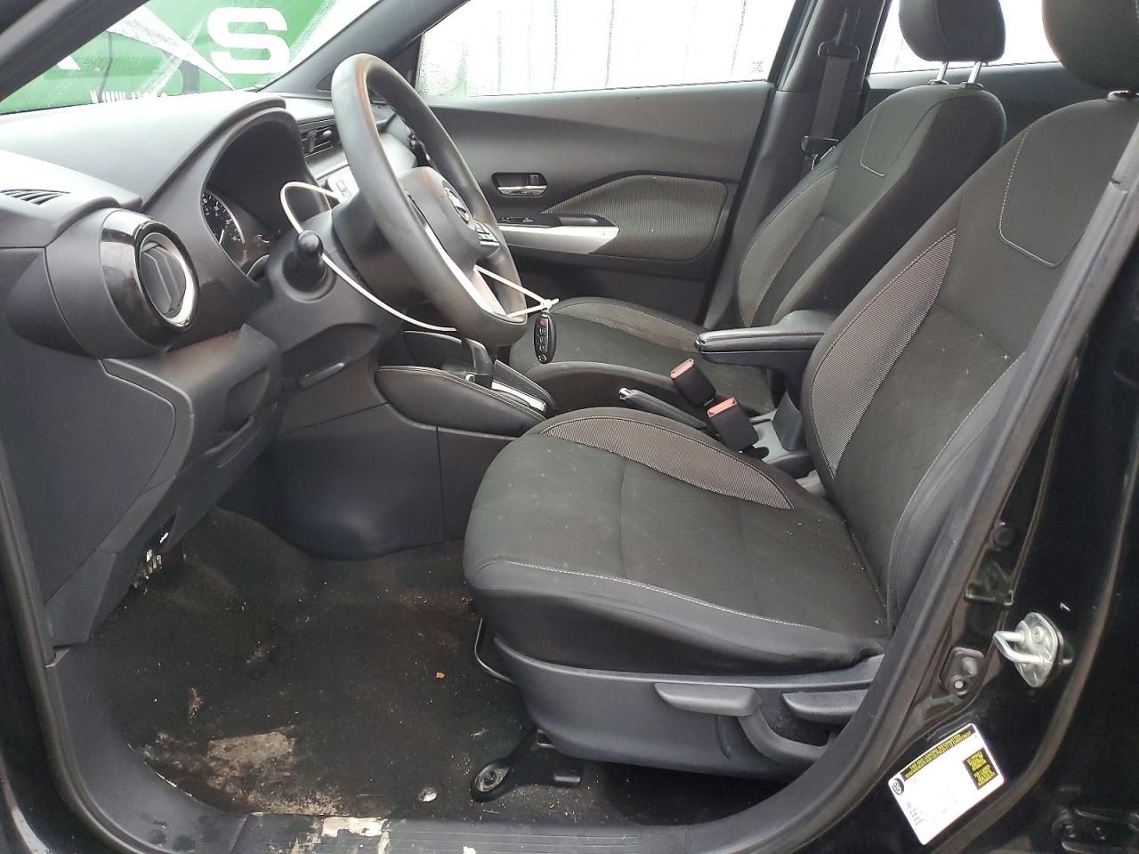 2020 Nissan Kicks sv