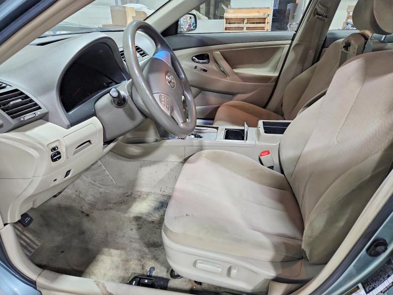 2010 Toyota Camry le