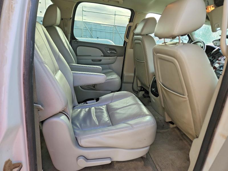 2012 Chevrolet Suburban K1500 lt