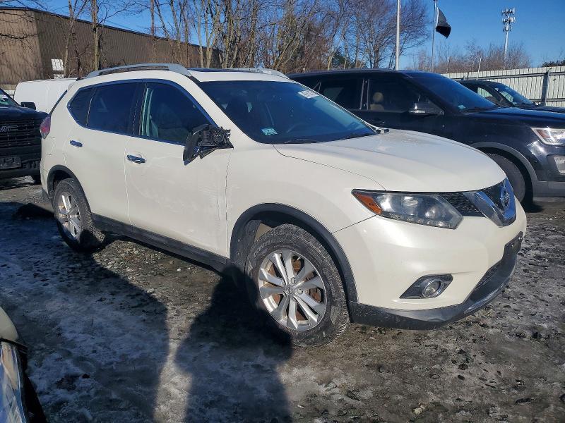 2015 Nissan Rogue sv