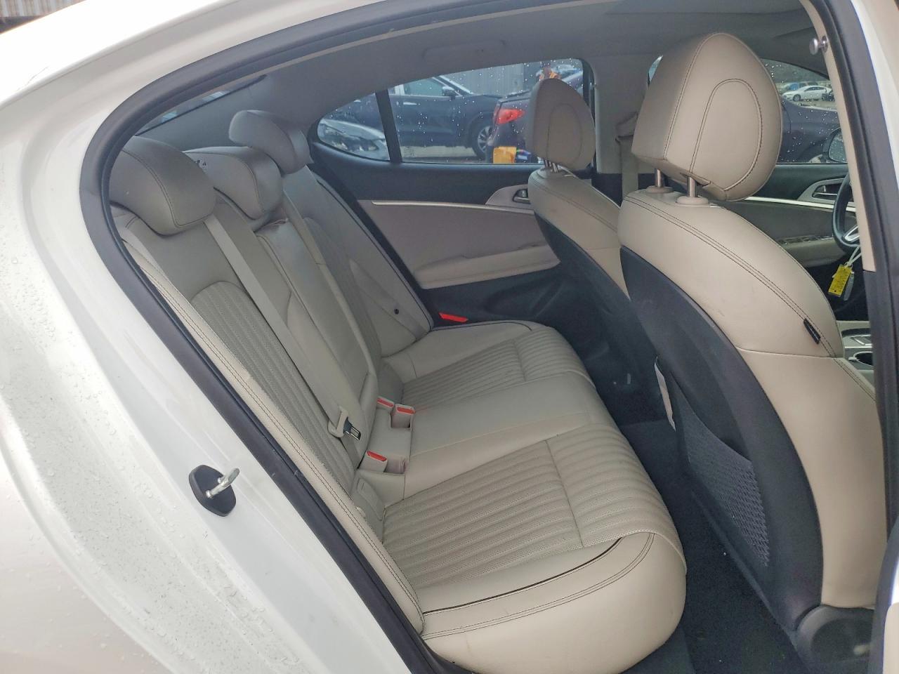 2021 Genesis G70