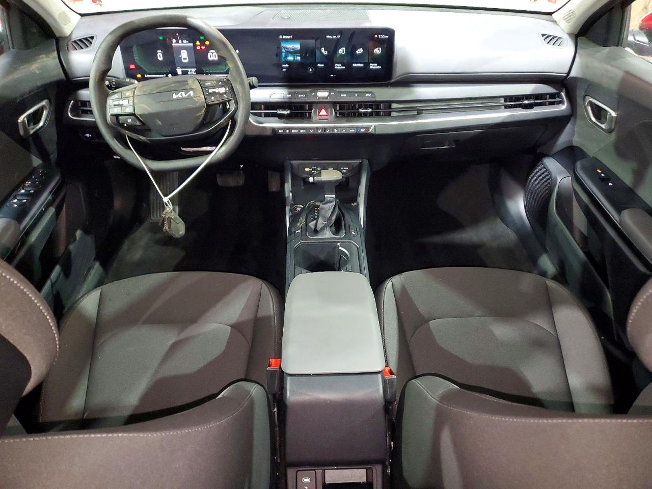 2025 KIA K4 lx