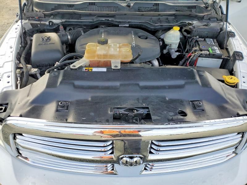 2015 Dodge RAM 1500 SLT