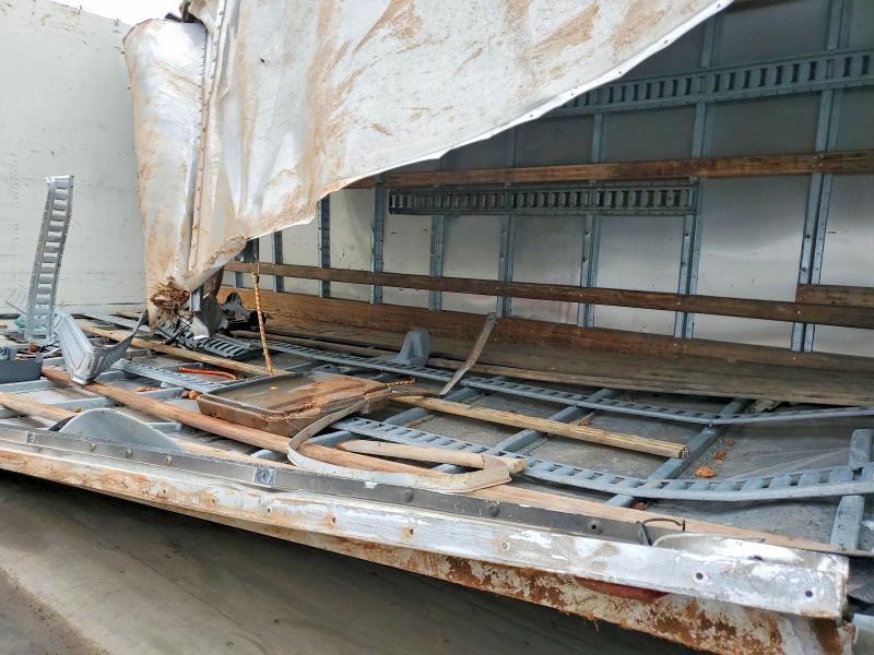 2017 Isuzu Npr hd box Truck