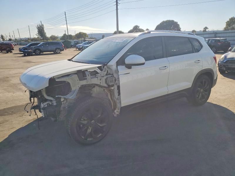 2022 Volkswagen Taos sel