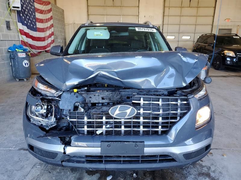 2023 Hyundai Venue sel