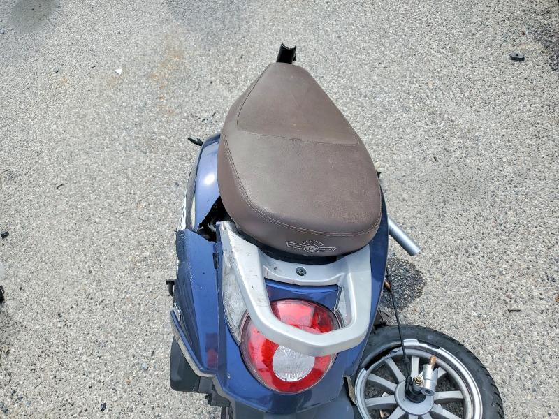 2022 Genuine Scooter Co. Urbano 200I