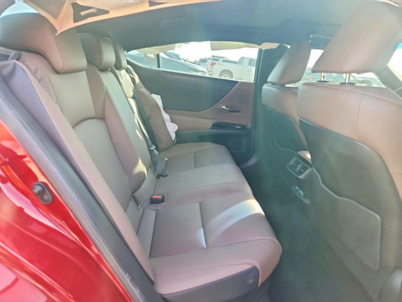 2024 Lexus Es 300h Base