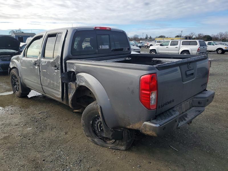 2021 Nissan Frontier s