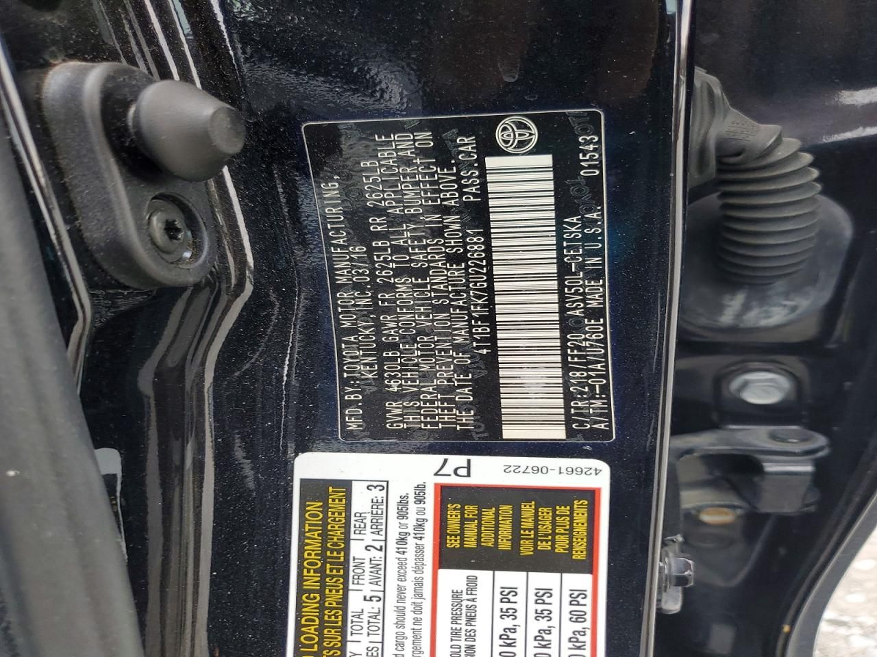 2016 Toyota Camry le