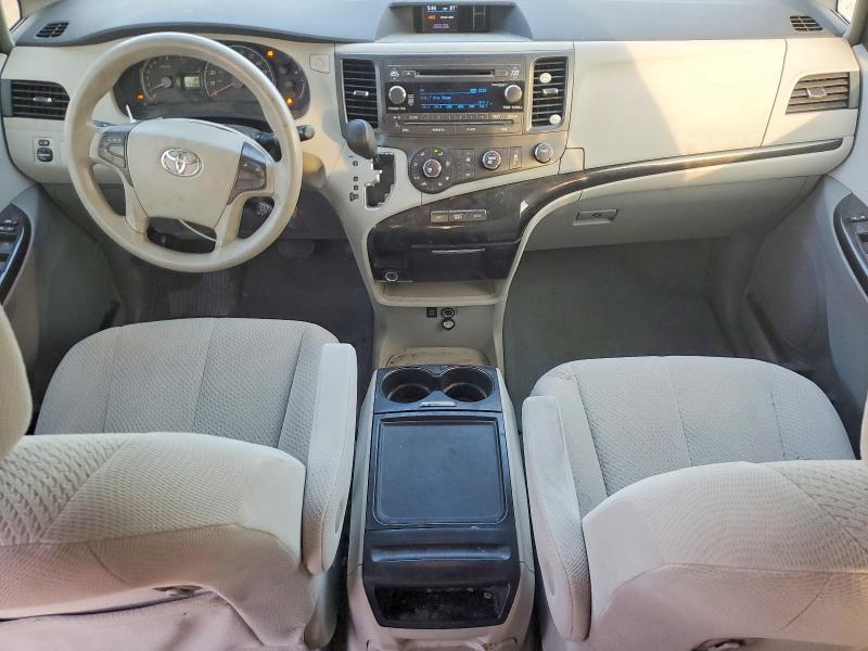 2012 Toyota Sienna le