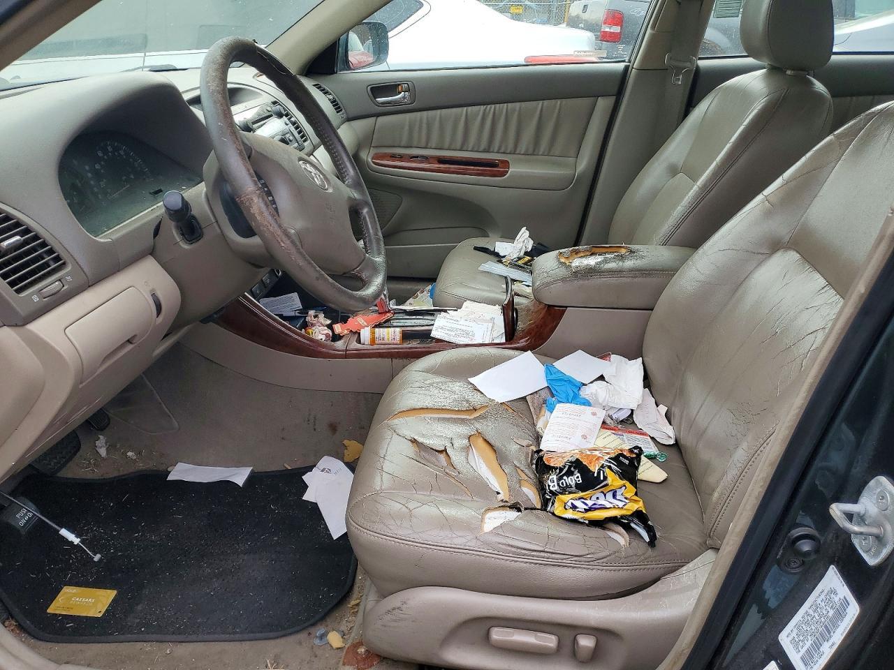 2003 Toyota Camry le