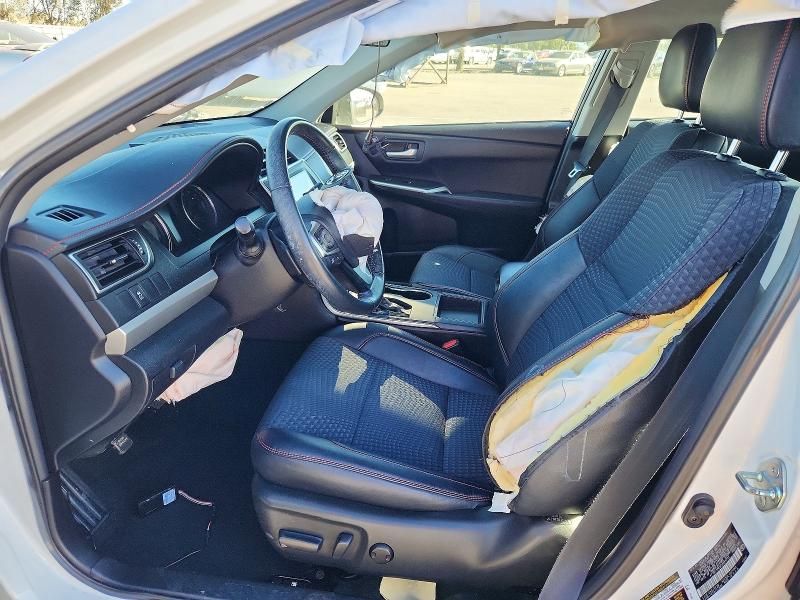 2015 Toyota Camry le