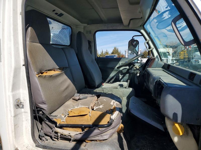 2006 Nissan Diesel UD1300 Crew Cab Flatbed Truck