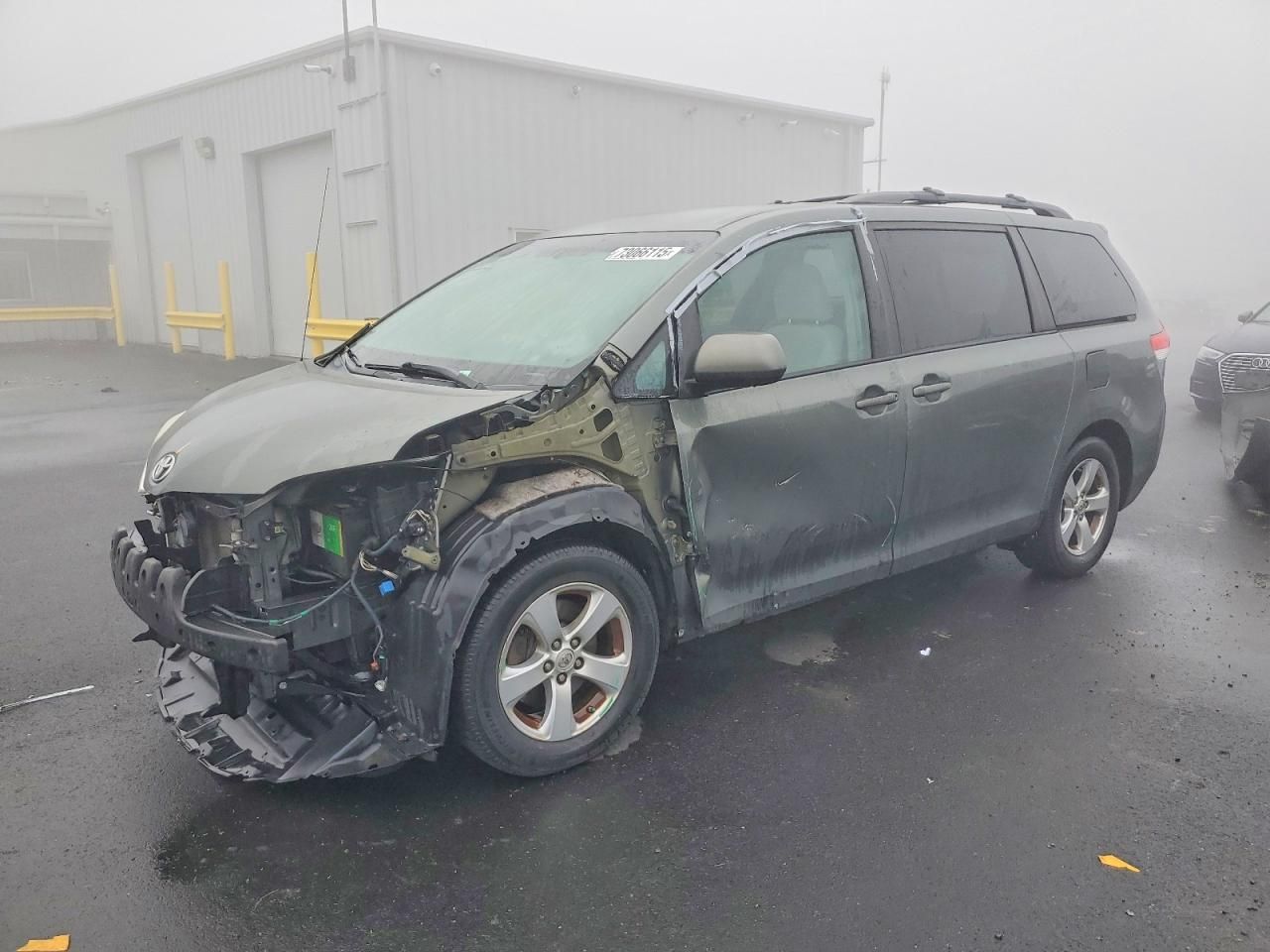 2013 Toyota Sienna le