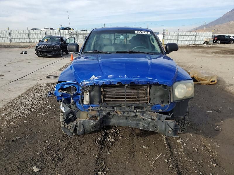 2007 Dodge Dakota Quad slt