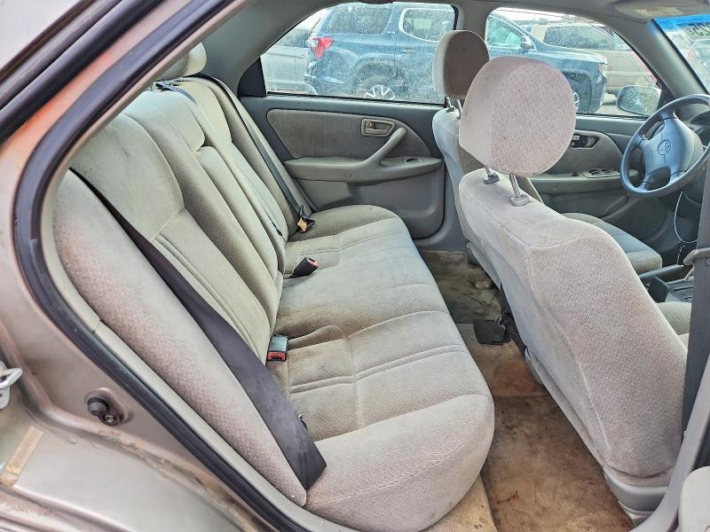 2000 Toyota Camry le
