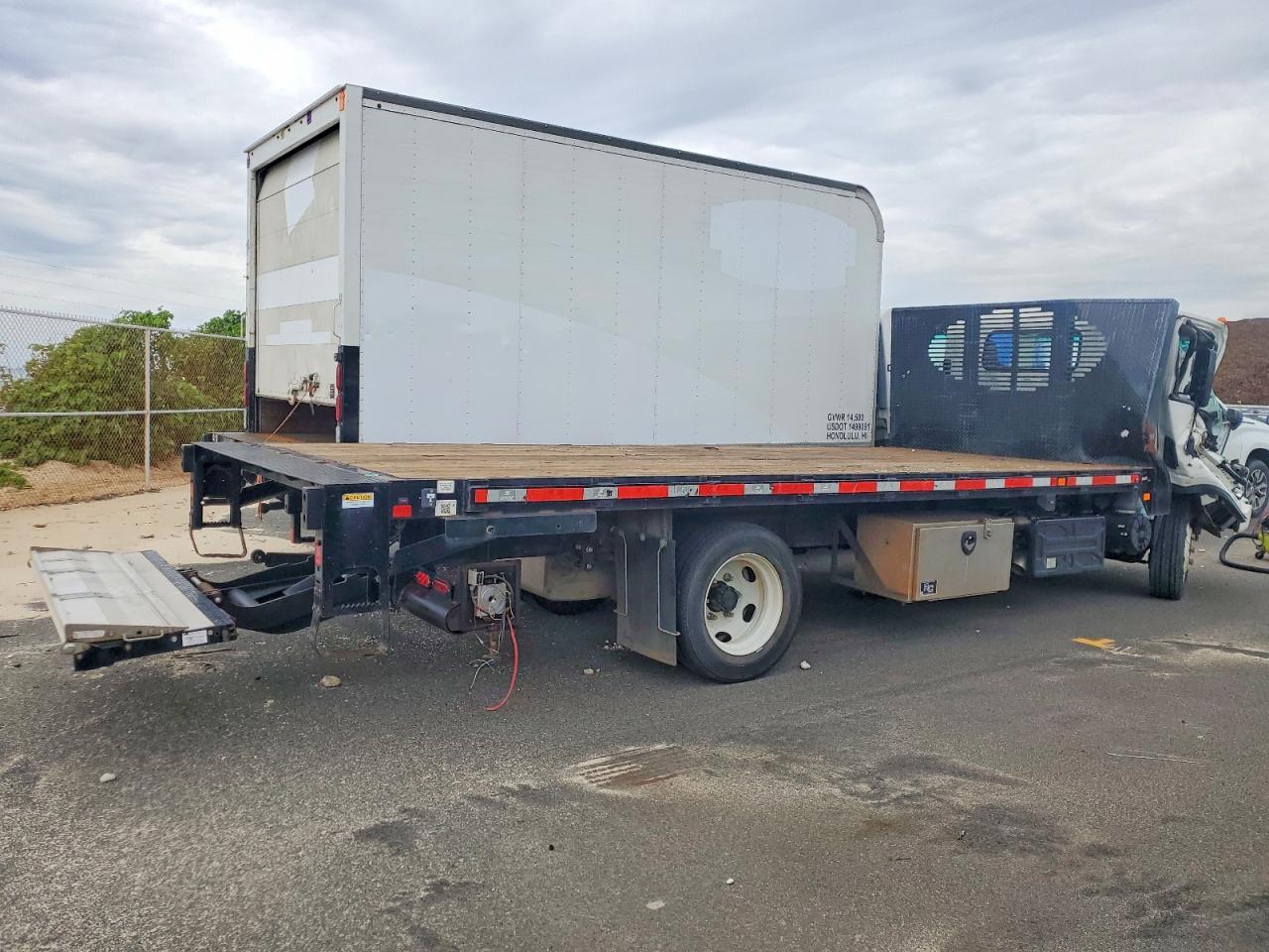 2023 Isuzu NQR Flatbed Truck
