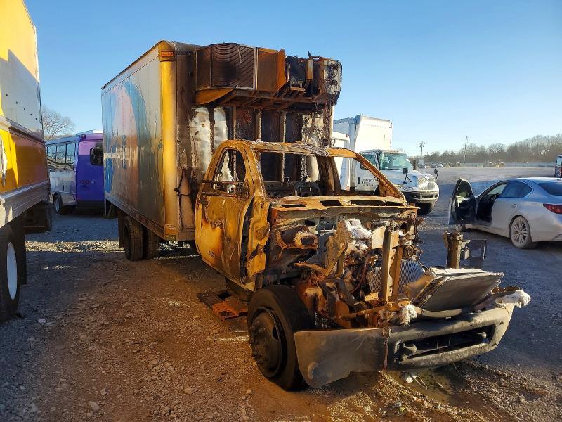 2022 Chevrolet Silverado Refrigerated BOX Truck