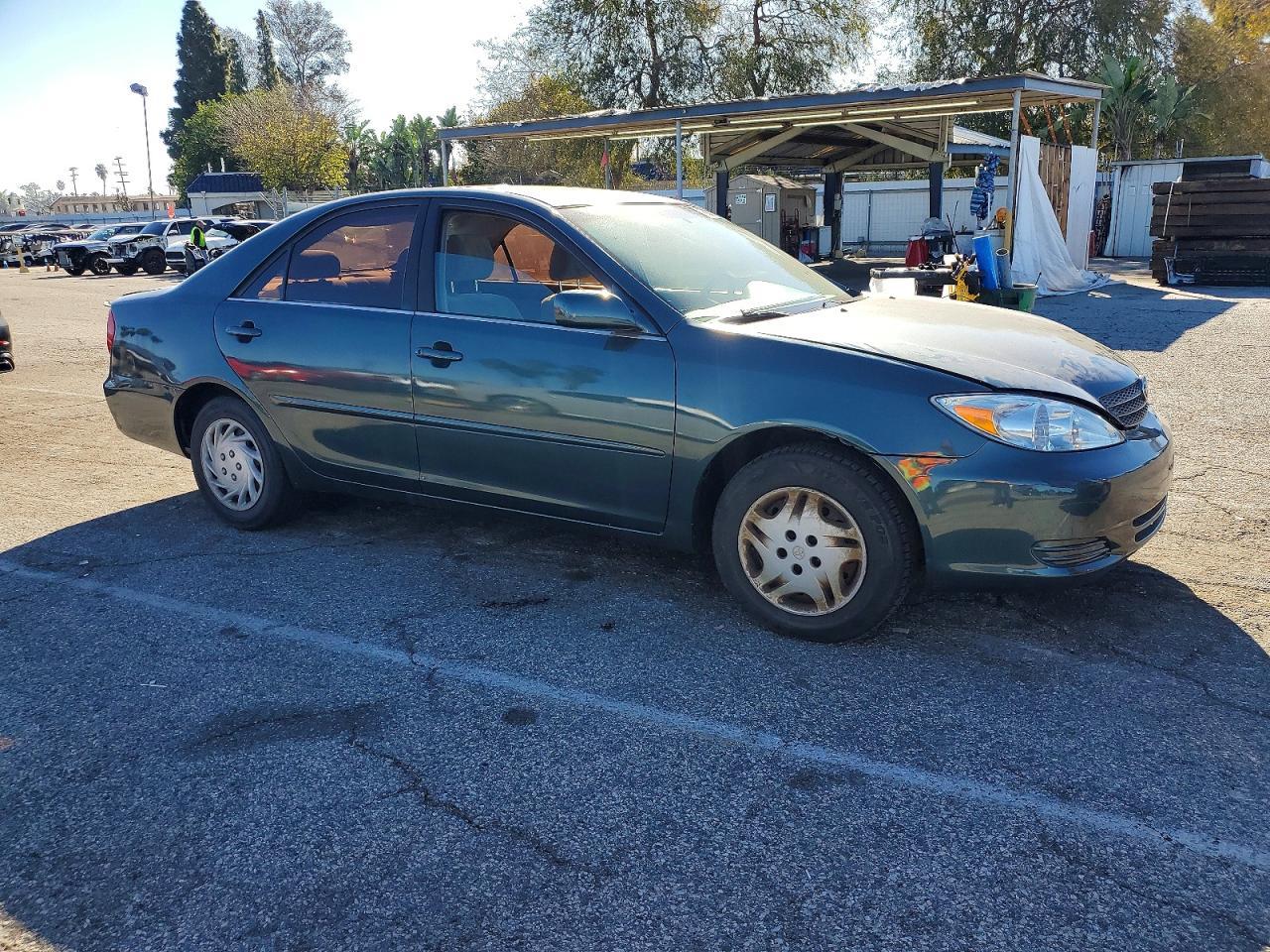 2002 Toyota Camry le